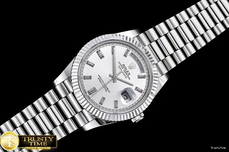 0110 RDD0207C – DayDate SunProtective 674